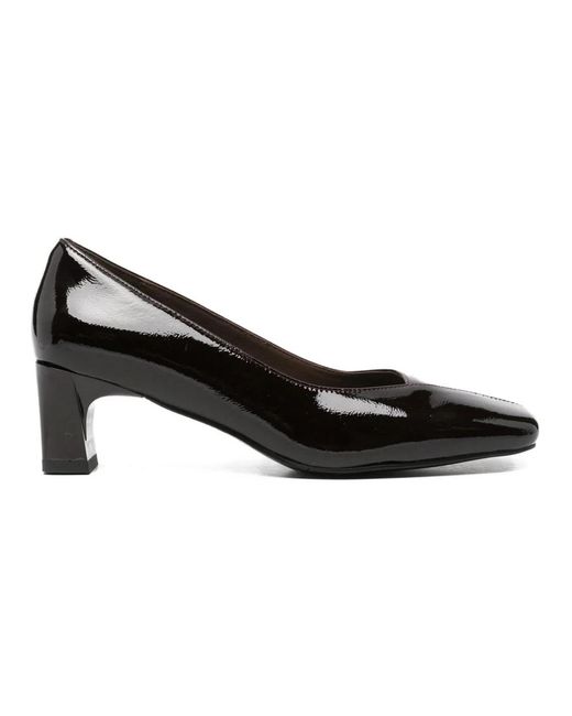 Linda Baumann Black Pumps