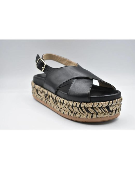 Paloma Barceló Black Flat Sandals
