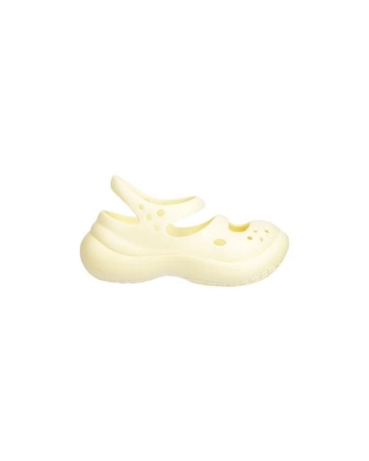 Flat Sandals CROCSTM en coloris Yellow