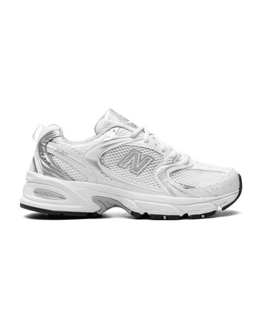 New Balance Zilveren Sneakers Met Grijs Logo in het White