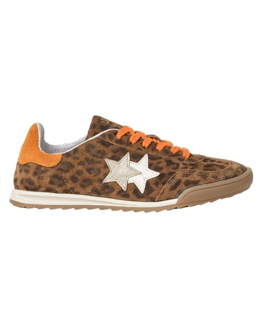 2 Star Brown Sneakers