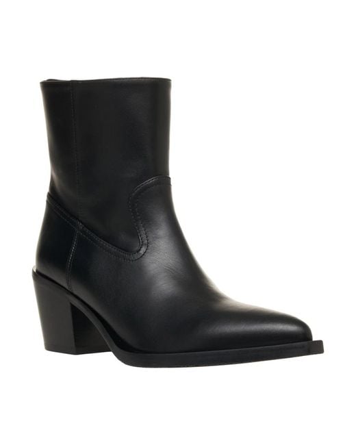 Heeled Boots di Stuart Weitzman in Black
