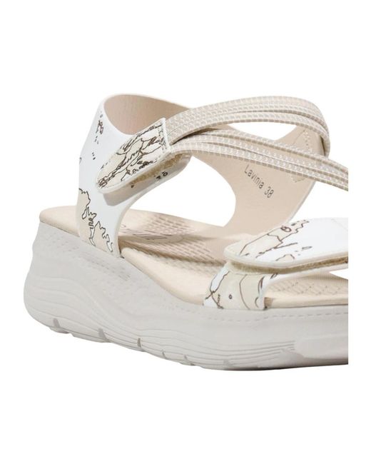 Alviero Martini 1A Classe Metallic Wedges