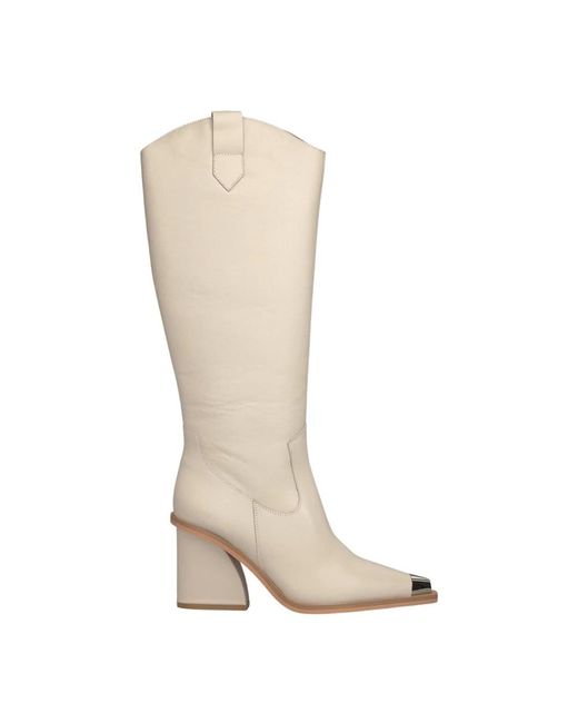 Alma En Pena. Natural Cowboy & Biker Boots