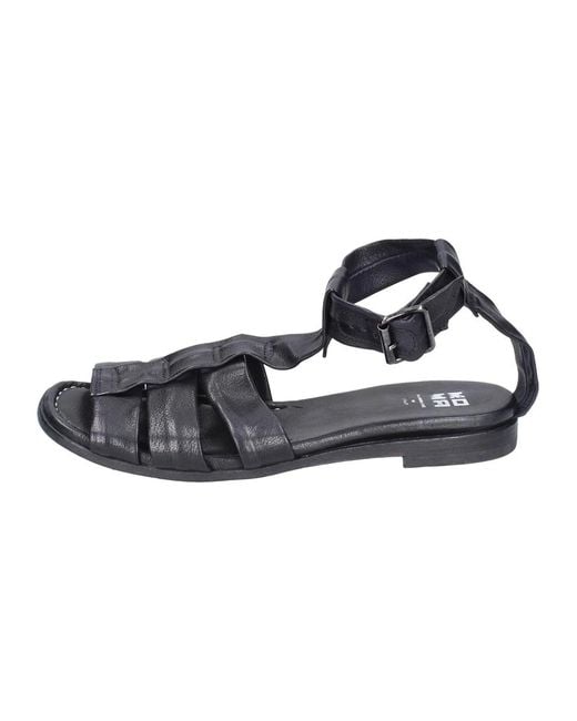Moma Black Flat Sandals