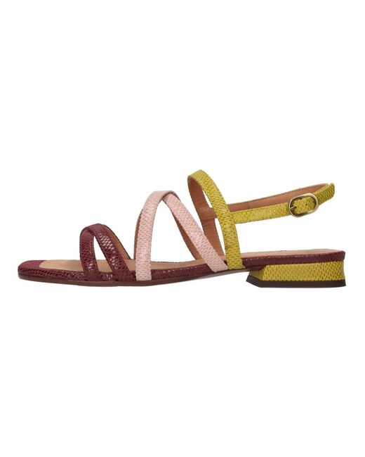 Chie Mihara Telo Ada in het Pink