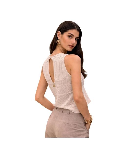 Akep Natural Round-Neck Knitwear