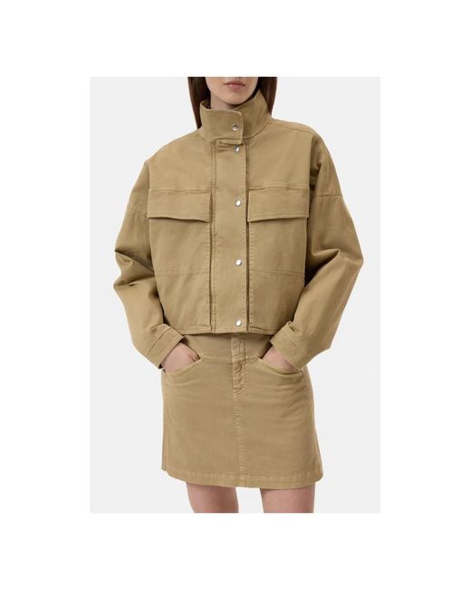 Closed Natural Light Jackets