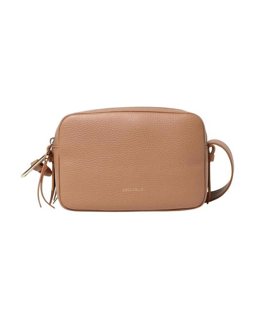 Cross Body Bags di Coccinelle in Brown