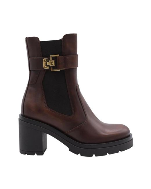 Heeled Boots di Nero Giardini in Brown