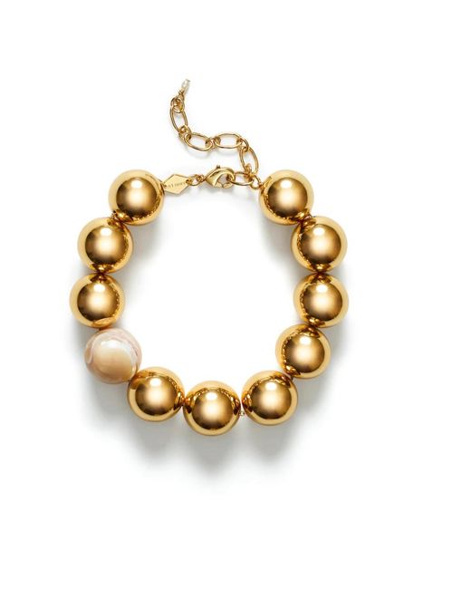 Anni Lu Accessoires ,Geel ,Leer Gouden Statement Armband Met Parel Detail in het Metallic