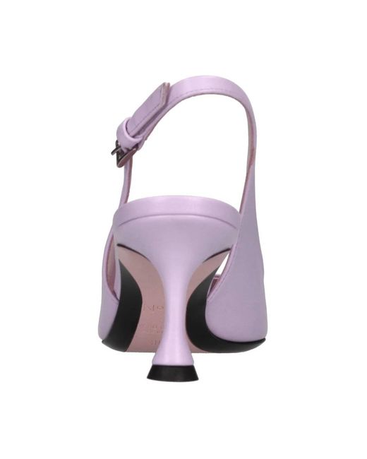 N°21 Purple With Heel