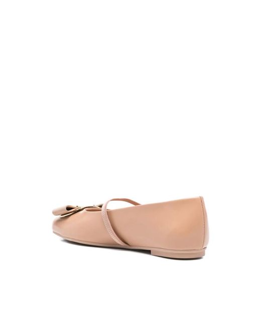 Ballerinas di Ferragamo in Pink