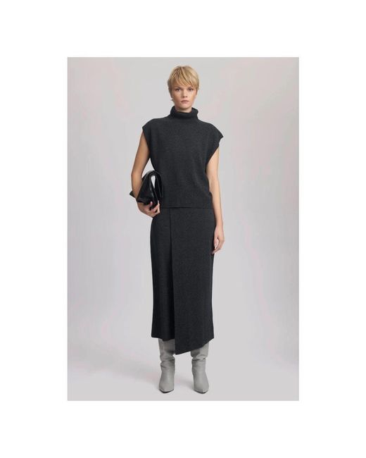 Gestuz Black Midi Skirts