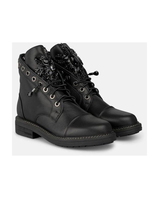Alma En Pena. Black Lace-Up Boots