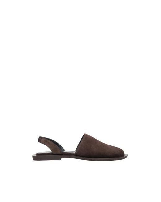 ESTRO Brown Flat Sandals