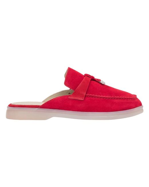 Mules di ESTRO in Red