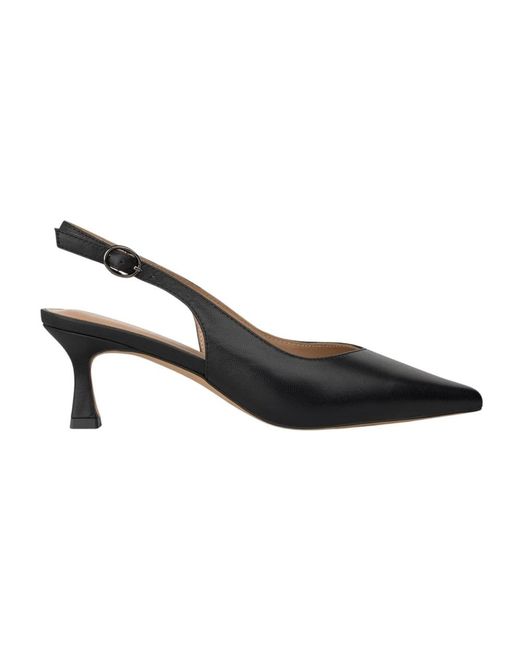 Alma En Pena. Black Pumps