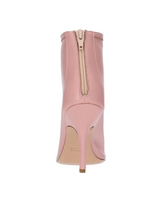 Anna F. Pink Stiefel