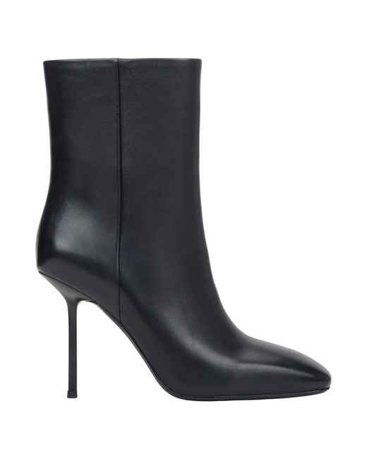 ESTRO Black Heeled Boots