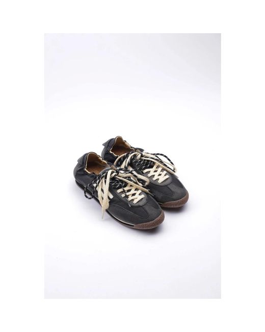 PURAAI Black Sneakers