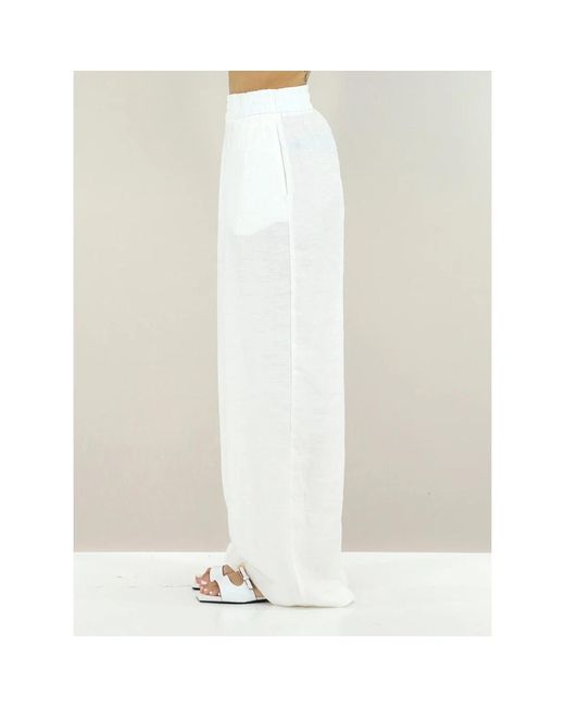 Kaos Pantaloni in het White