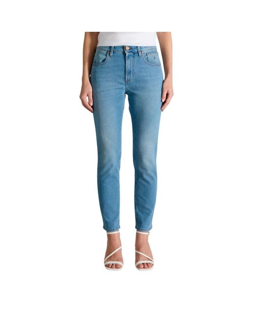 Jeckerson Blue Hose Jacqueline