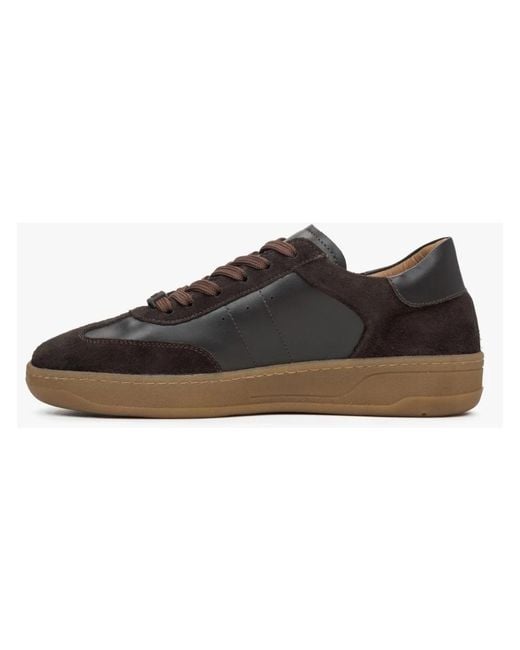 ESTRO Black Sneakers