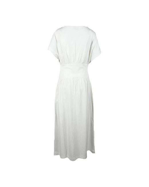 Alpha Studio Midi Dresses in het White