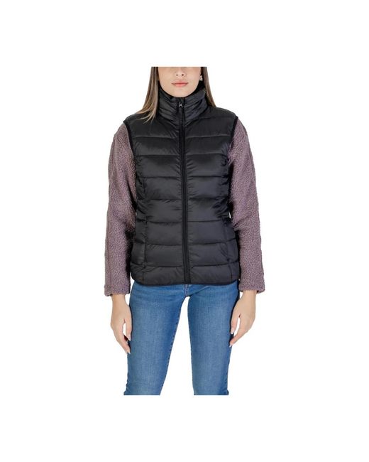 B.Young Vests in het Black