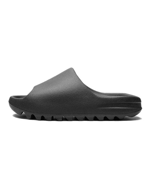 Shoes > flip flops & sliders > sliders Yeezy pour homme en coloris Black