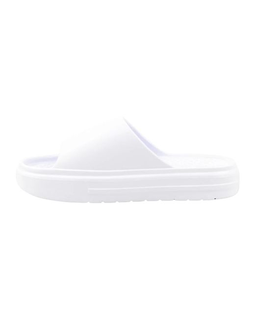 Converse White Essential Slide