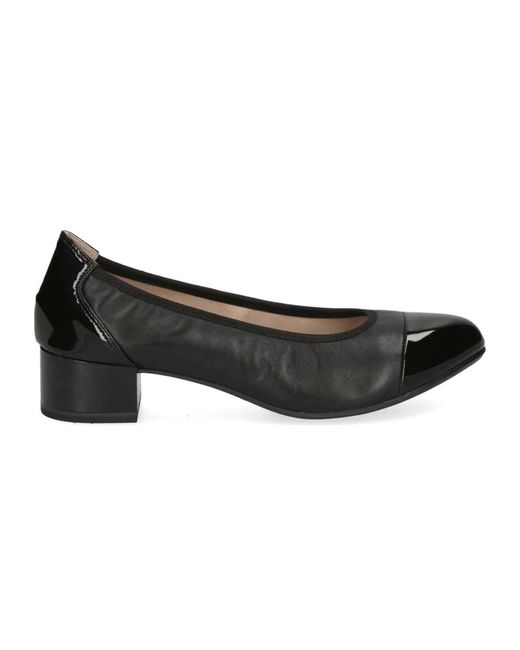 Caprice Black Pumps