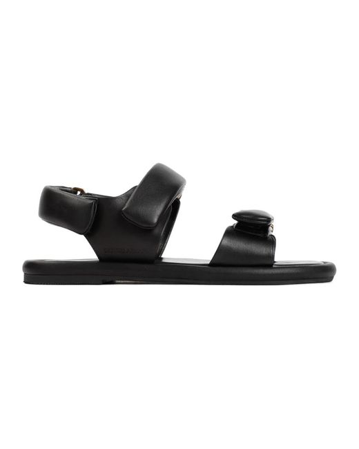 Sandali in pelle nera di Giorgio Armani in Black