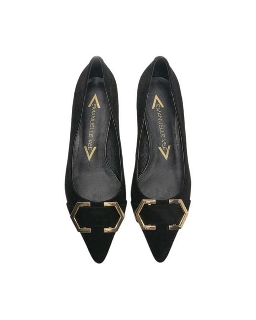 Emanuélle Vee Black Pumps