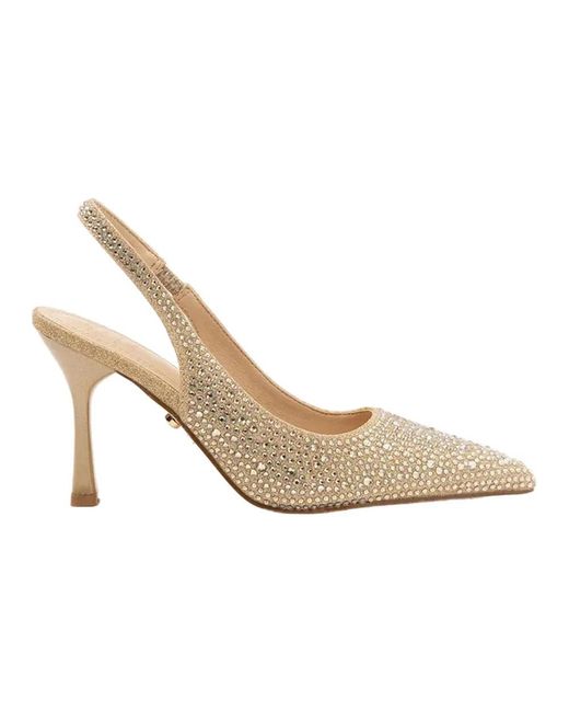 Twentyfourhaitch White Pumps