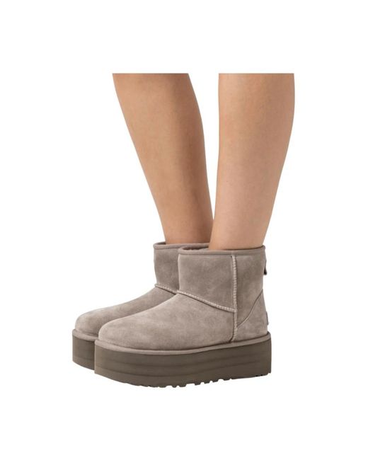 Ugg Brown Klassische mini platform stiefel