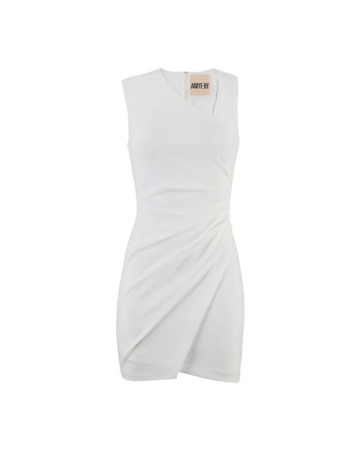 Colección de vestidos elegantes Aniye By de color White