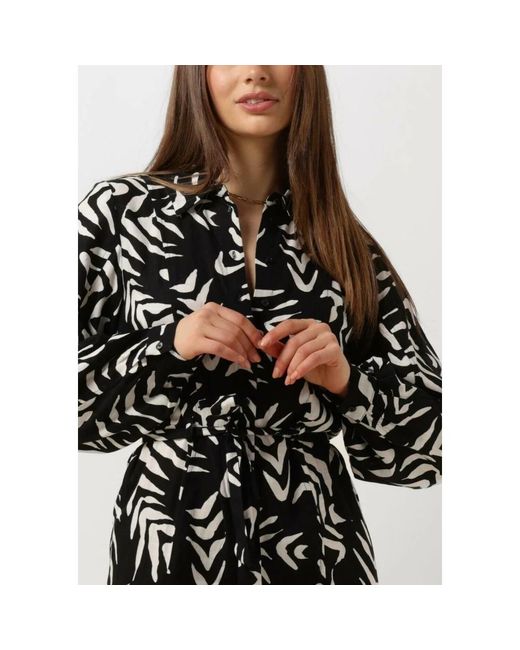 Object Kleedjes ,Zwart ,Elegante Zwarte Midi Jurk in het Black