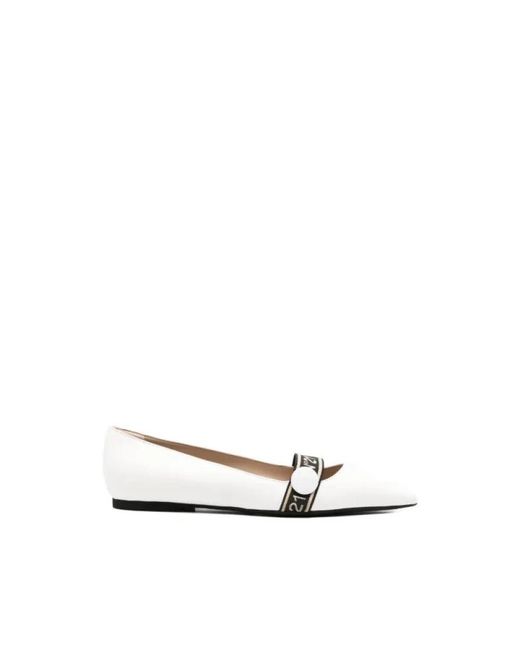 N°21 White Ballerinas