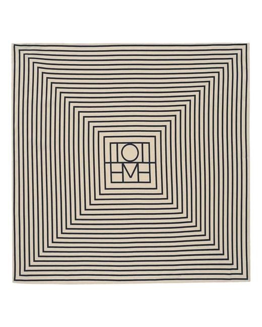 Totême  Zijden Monogram Sjaal in het Black