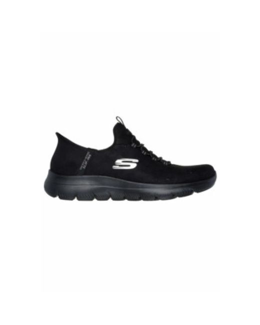 Skechers Zwarte Slip-Ons: Summits in het Black