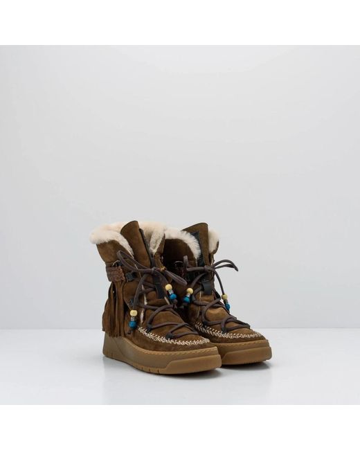Nemonic Brown Boots