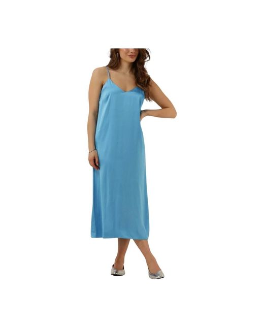 Envii Midi Dresses in het Blue