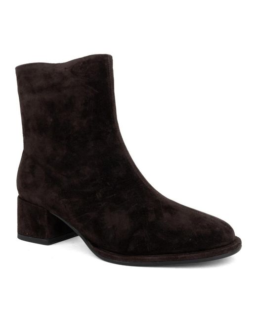 Linda Baumann Black Heeled Boots