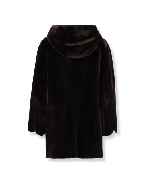 Suprema Shearling Coat in het Black