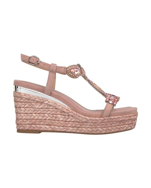 Alma En Pena. Pink Wedges