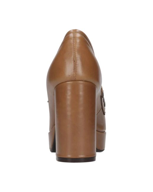 Carmens Brown Pumps