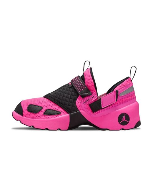 Nike Pink Trunner Lx