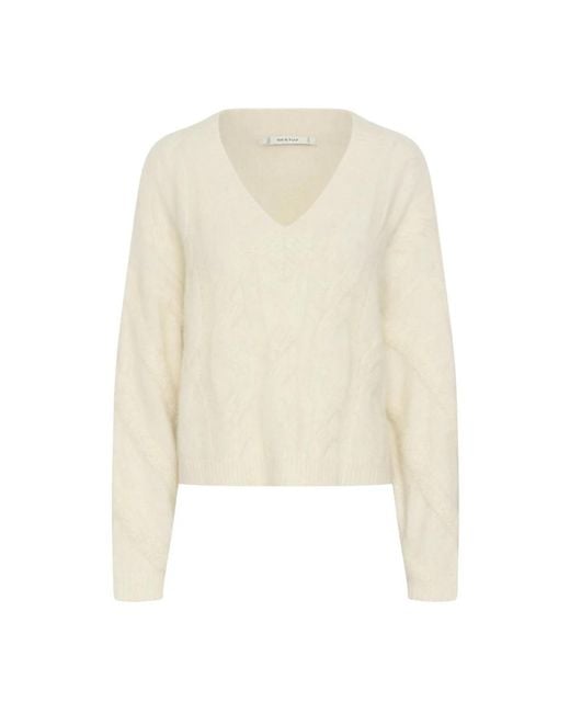 Gestuz White V-Neck Knitwear